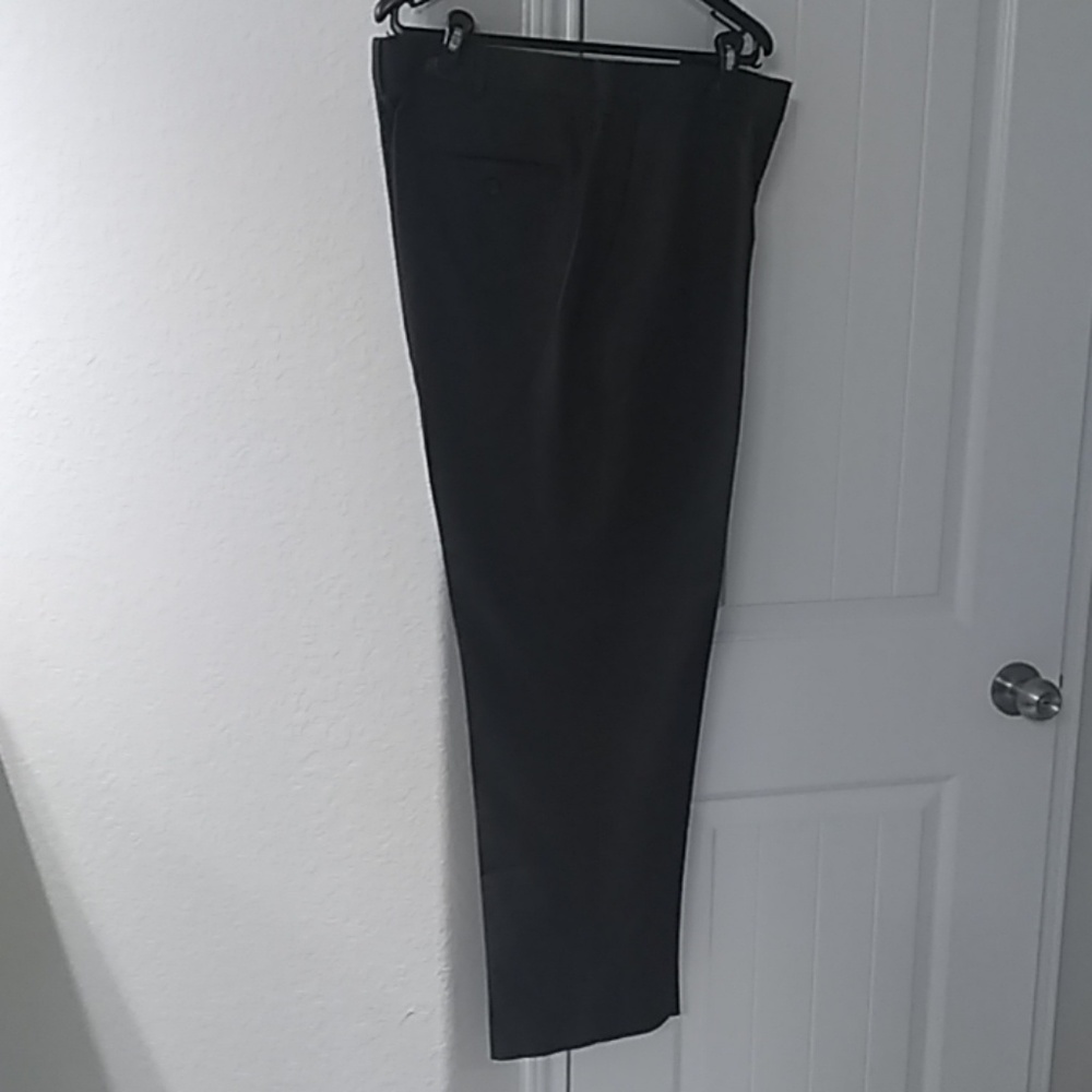 Men's pants (NWT)